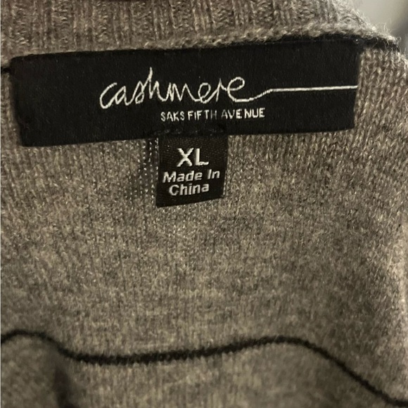 Men’s v neck XL cashmere fancy sweater luxury business academia - Picture 3 of 3